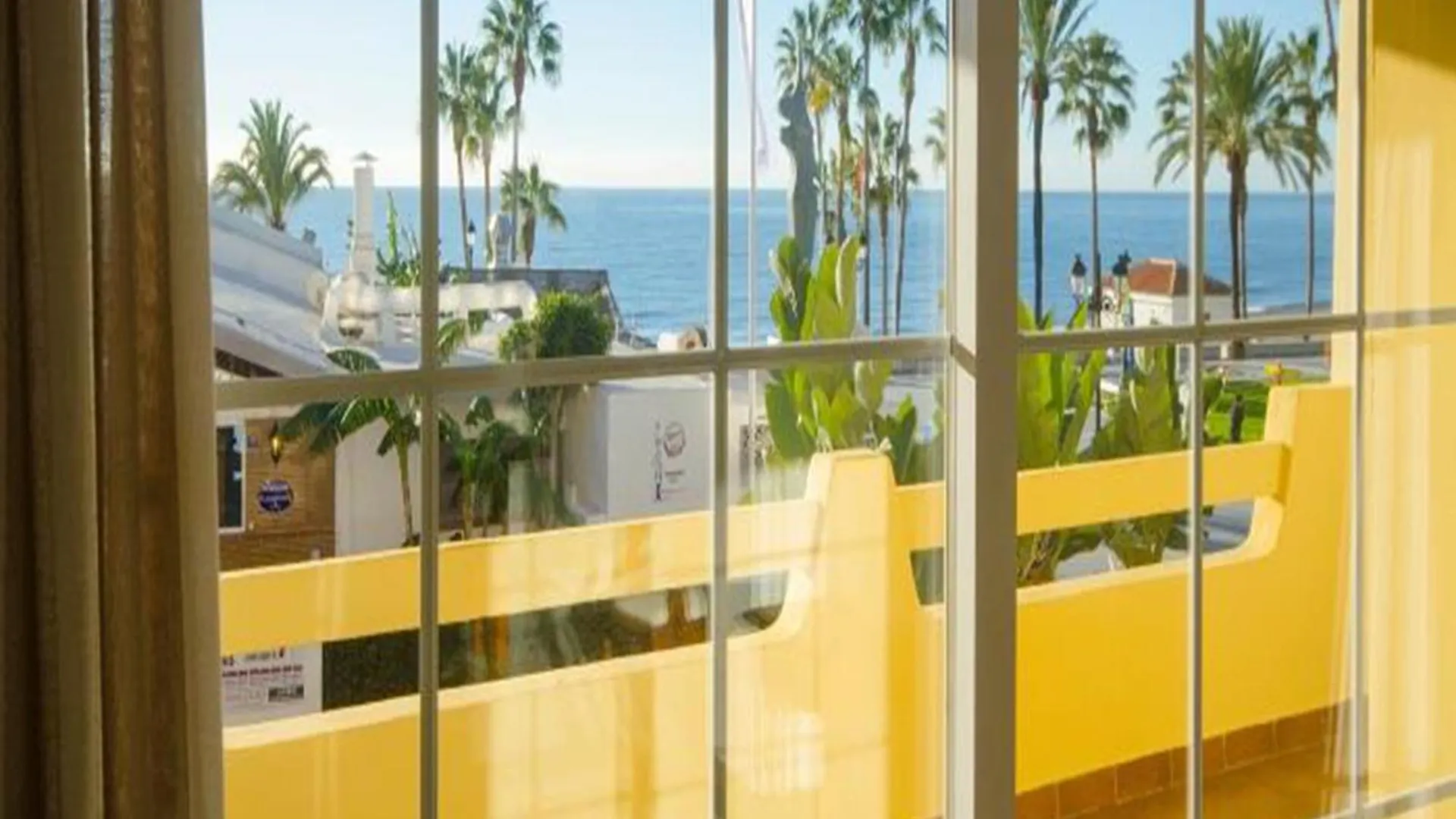 Vistamar Apartment-Beachfront Marbella